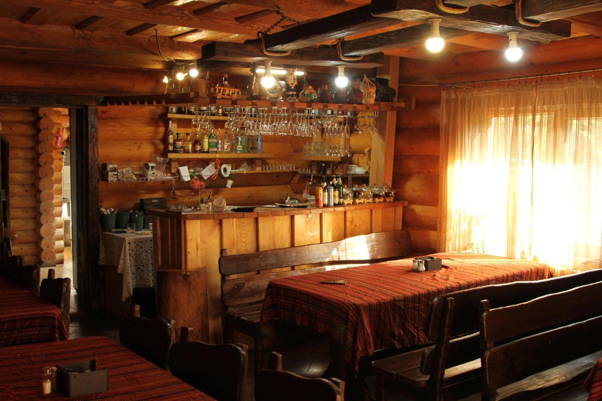 Hotel Berloga-Sinevir Synevyrsʼka Polyana 外观 照片