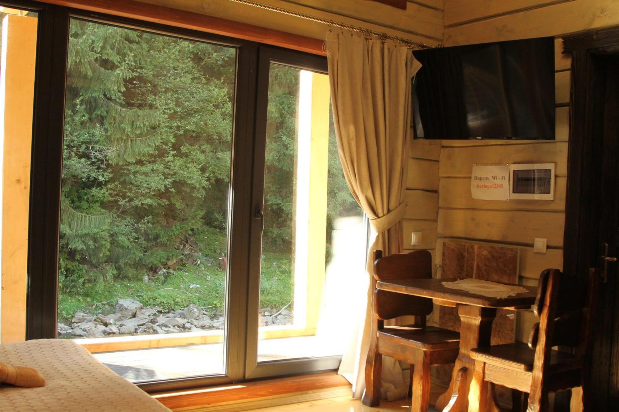 Hotel Berloga-Sinevir Synevyrsʼka Polyana 客房 照片