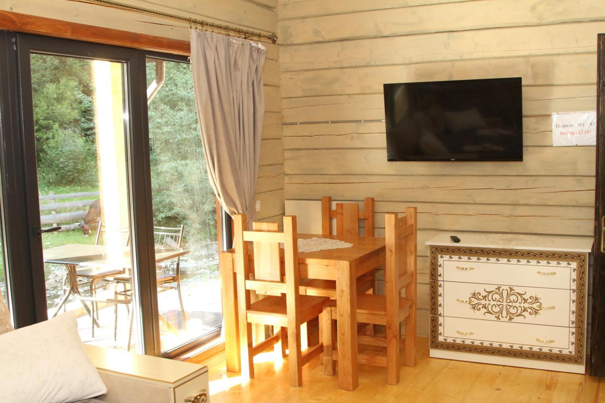 Hotel Berloga-Sinevir Synevyrsʼka Polyana 客房 照片